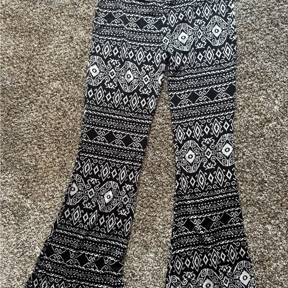 Stylish Black and White Patterned Kids Leggings